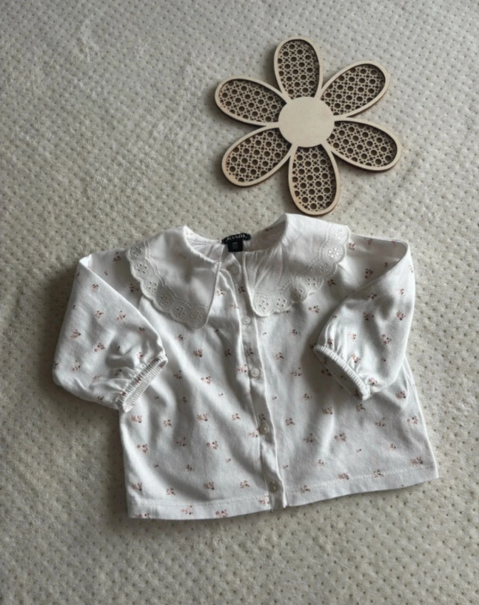 T shirt col Kiabi 3 mois